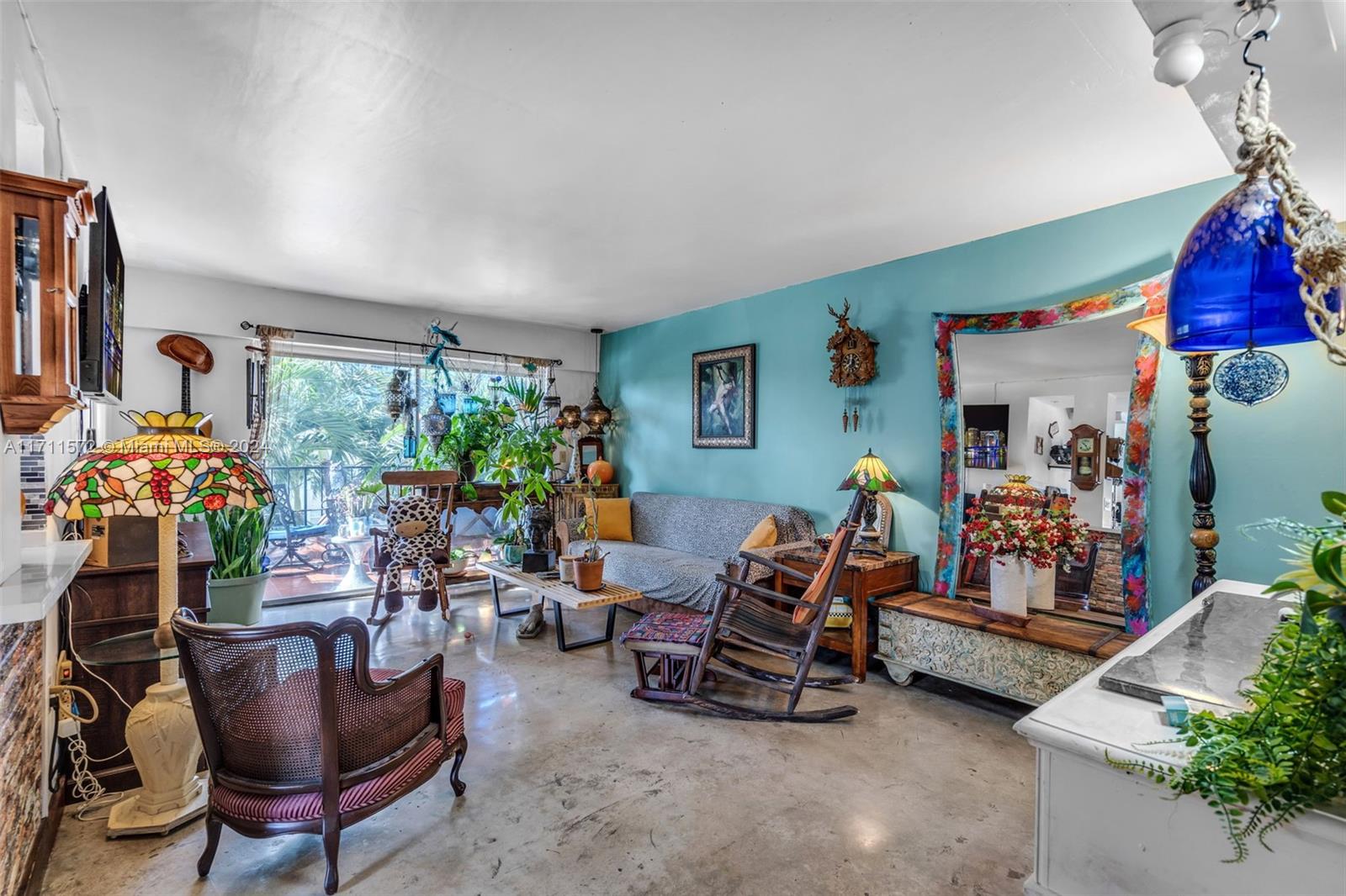 1455 West Ave 304