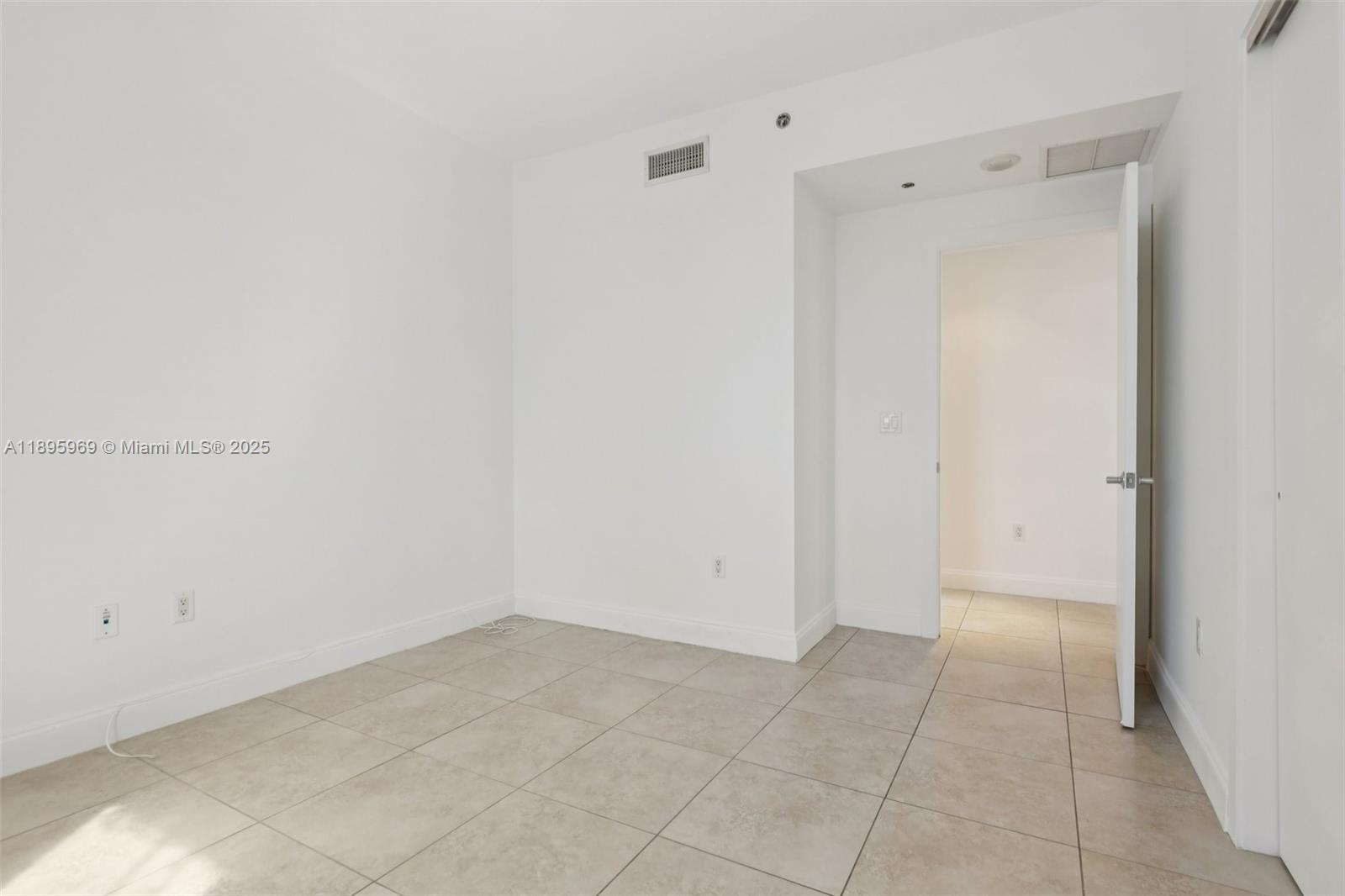1060 BRICKELL CONDO - Residential Lease