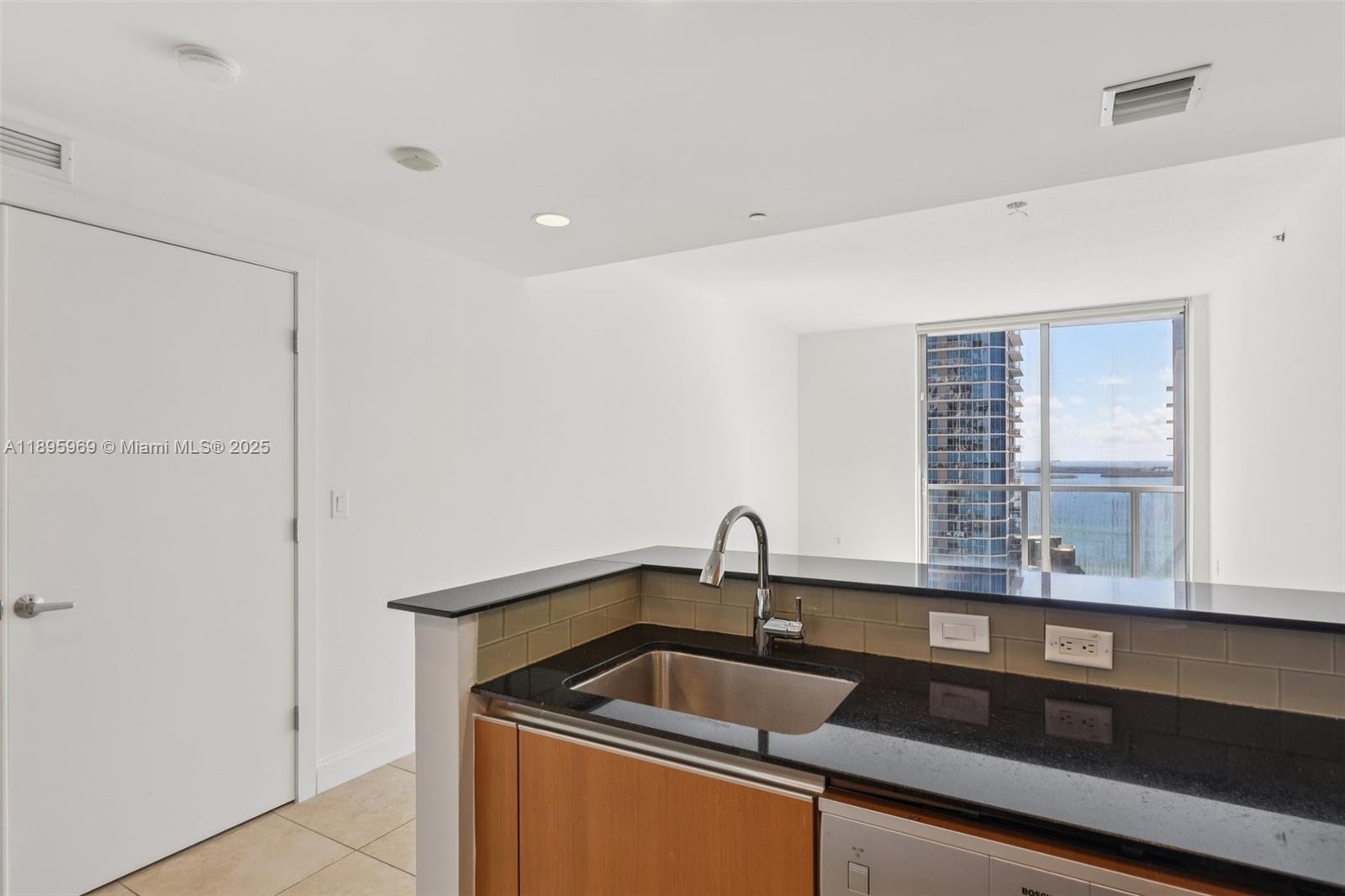 1060 BRICKELL CONDO - Residential Lease