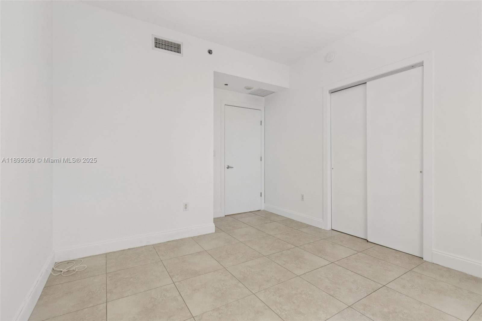 1060 BRICKELL CONDO - Residential Lease