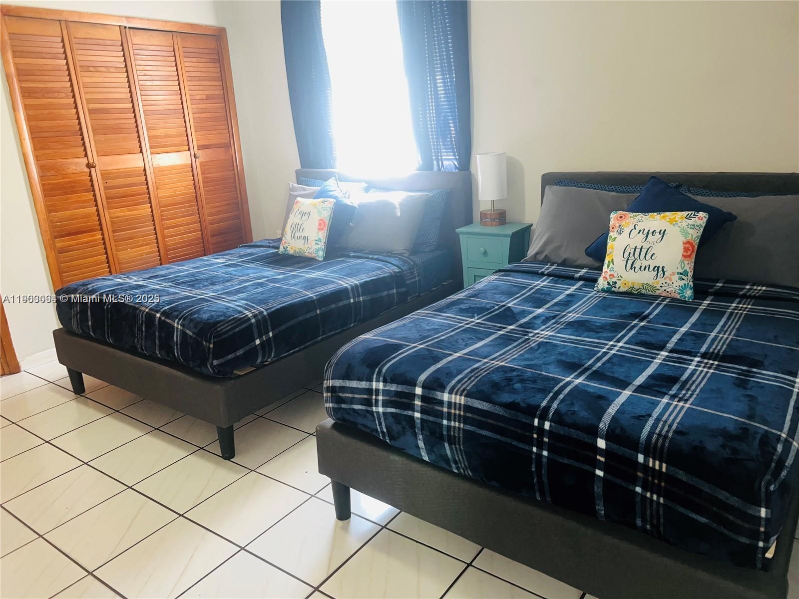 ¤MELROSE HEIGHTS - Residential Lease