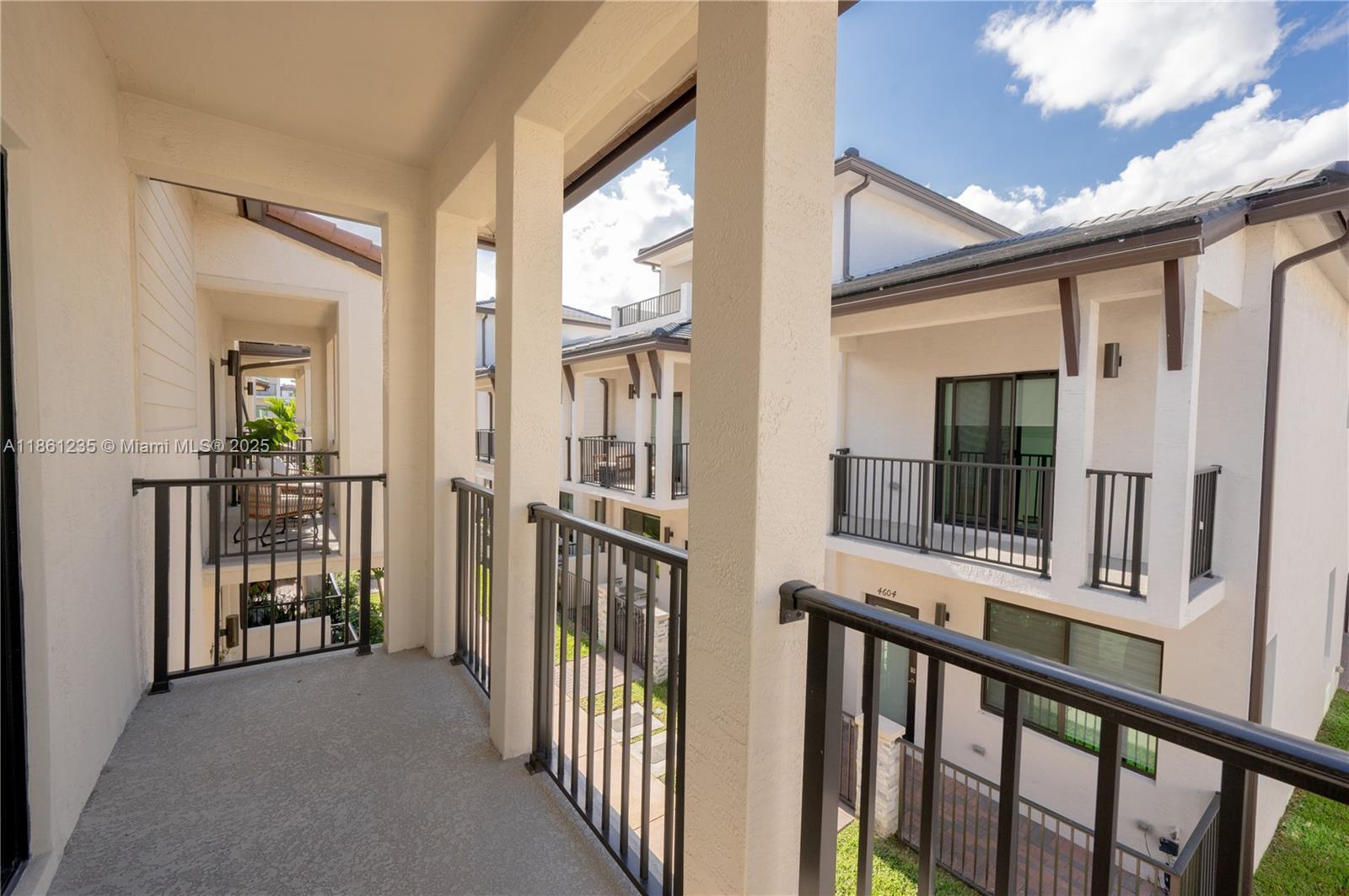 4542 NW 83rd Psge