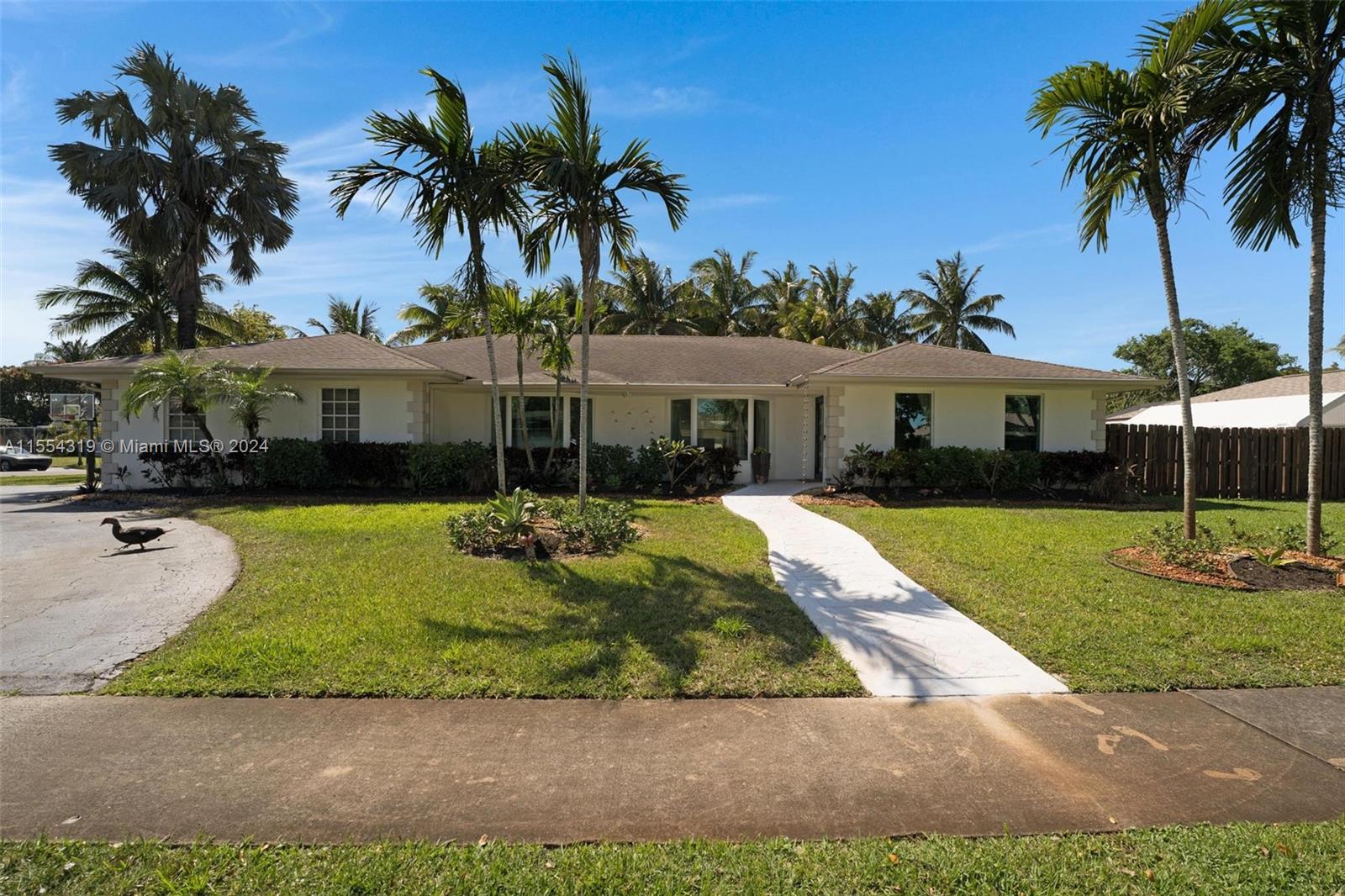 Property for Sale at 6505 Sw 20th Ct Ct, Plantation, Miami-Dade County, Florida - Bedrooms: 4 
Bathrooms: 3  - $849,000