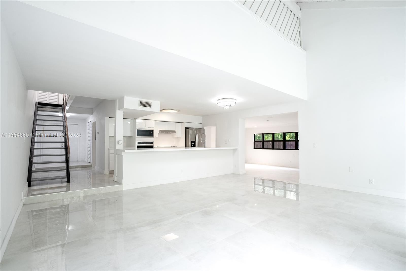 View Hollywood, FL 33021 townhome