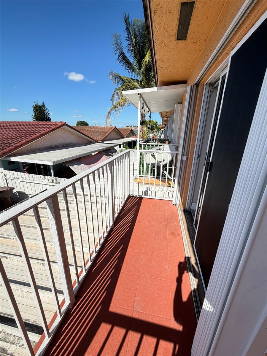 EL PRADO XIV CONDO - Residential Lease