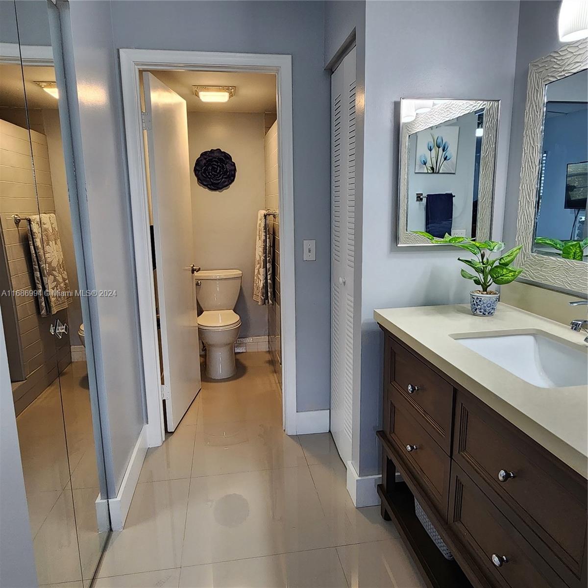 CAMBRIDGE AT CENTURY VILL - Residential