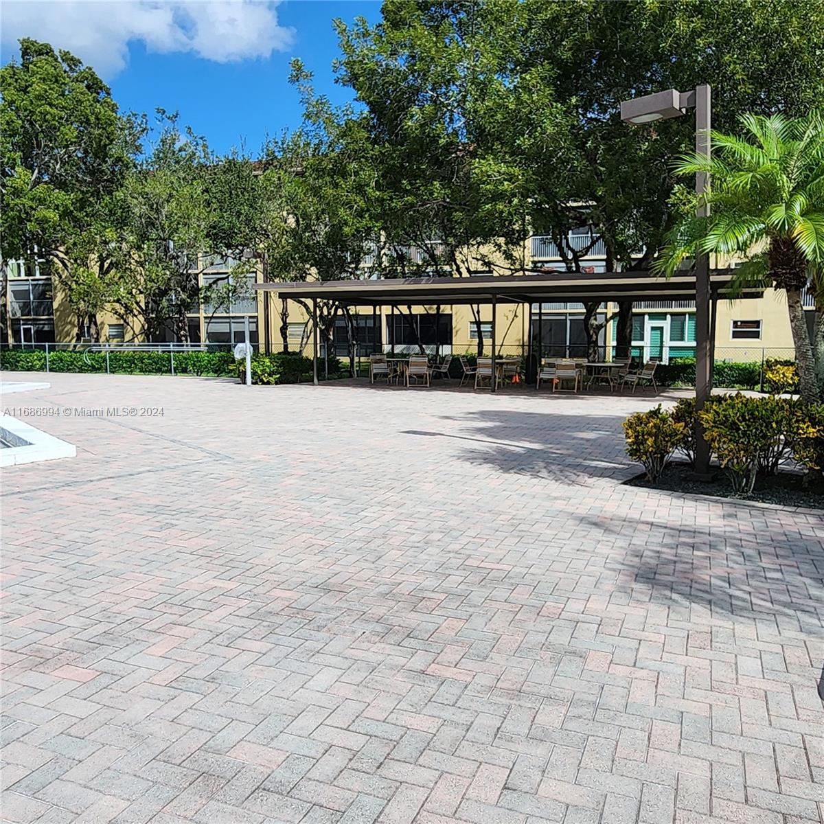 CAMBRIDGE AT CENTURY VILL - Residential