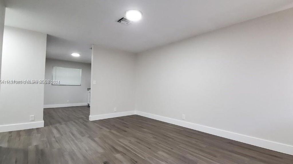 Photo of 518 SW 2nd St #4, Pompano Beach, FL 33060 (MLS # A11537085)