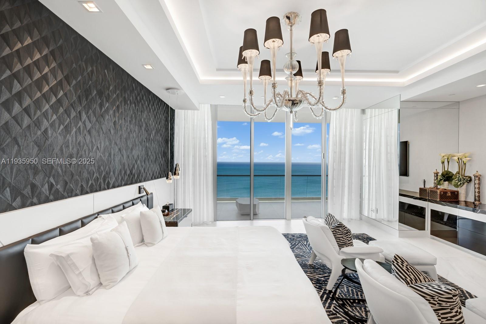 Turnberry Ocean Club - Residential