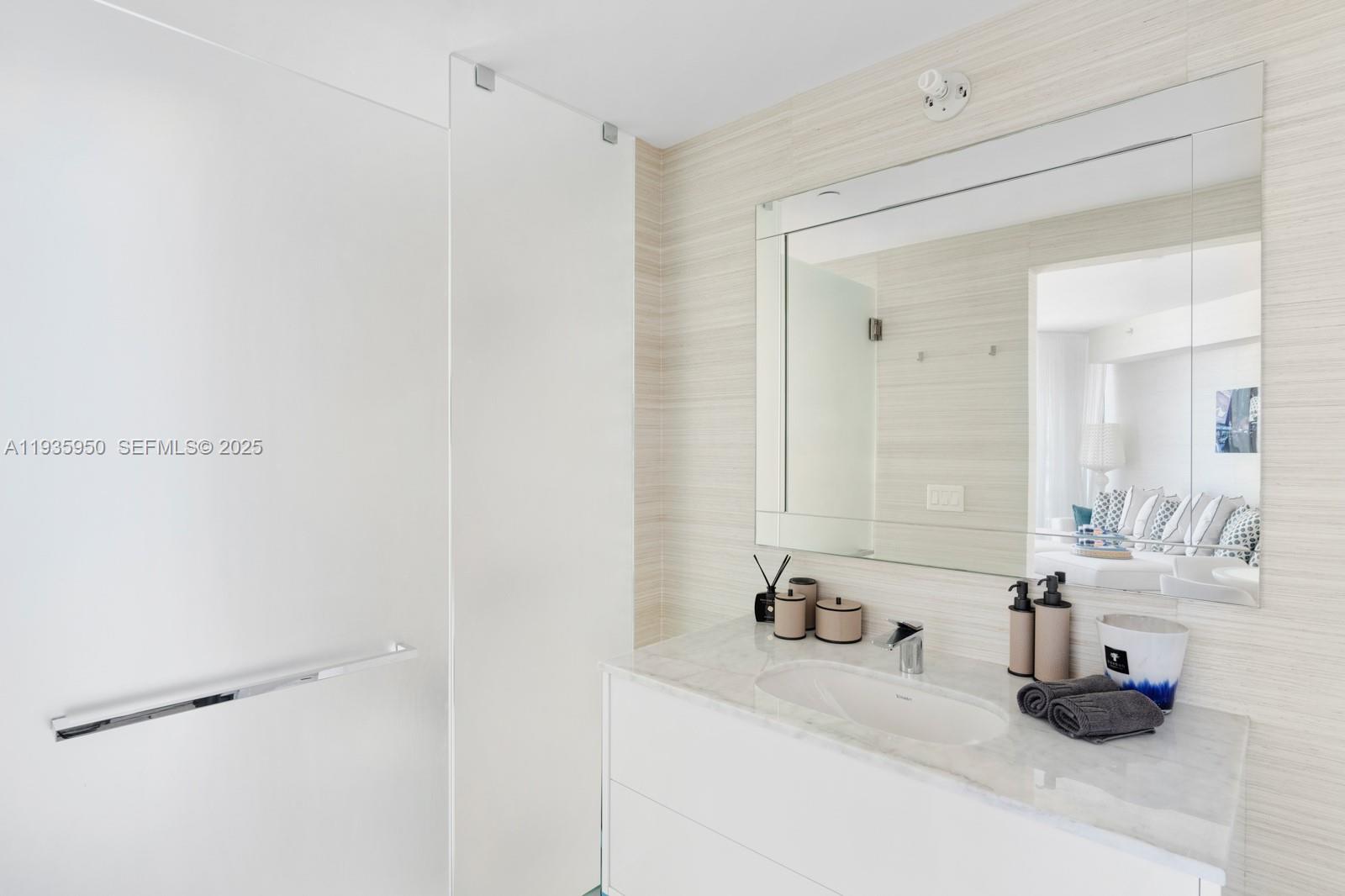 Turnberry Ocean Club - Residential