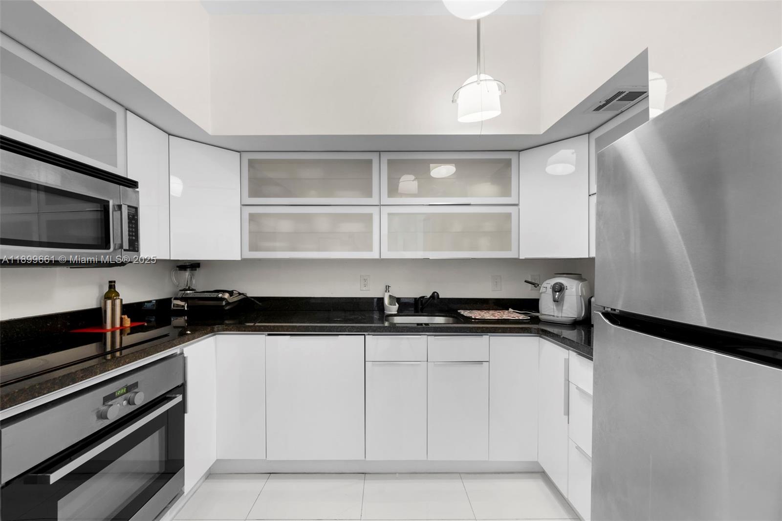 FLAMENCO CONDO TOWER 2 - Residential