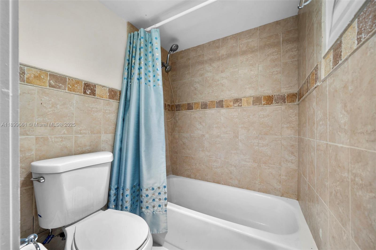 FLAMENCO CONDO TOWER 2 - Residential