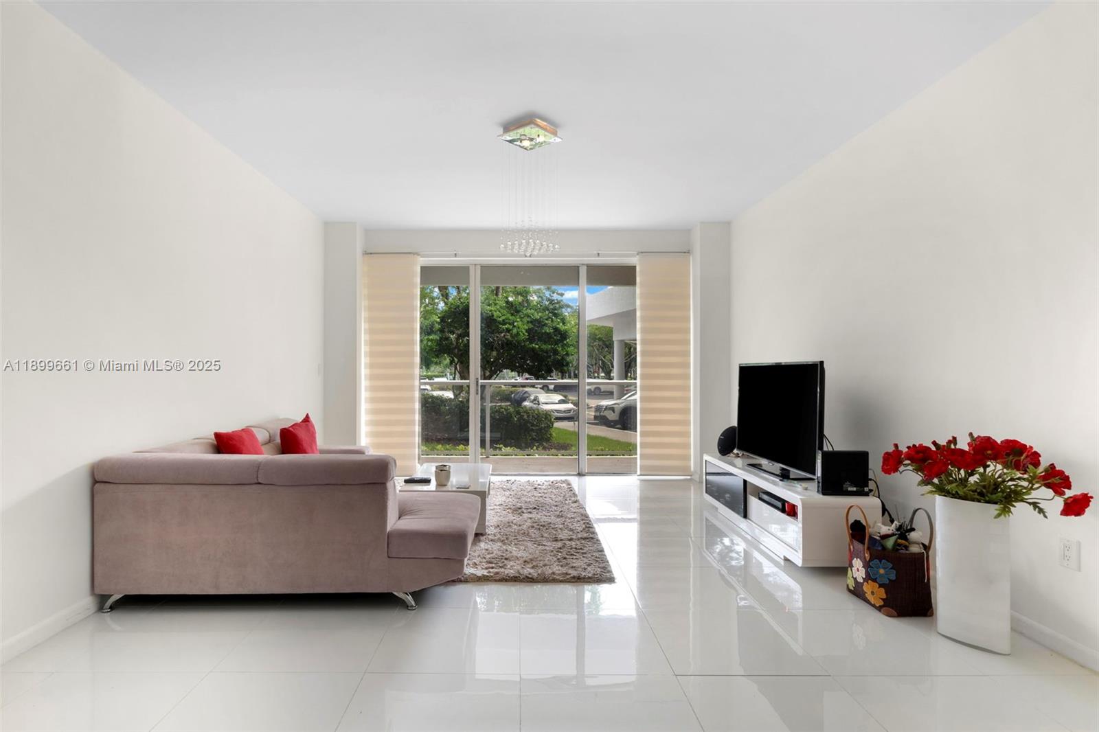 FLAMENCO CONDO TOWER 2 - Residential