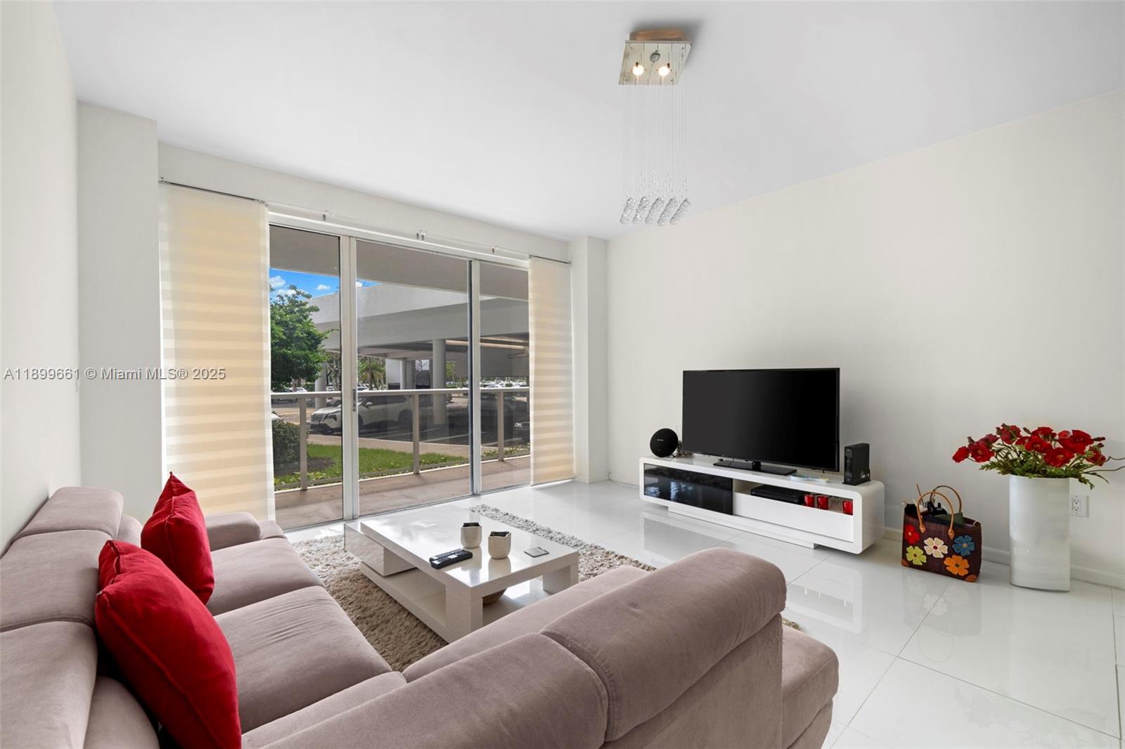 FLAMENCO CONDO TOWER 2 - Residential