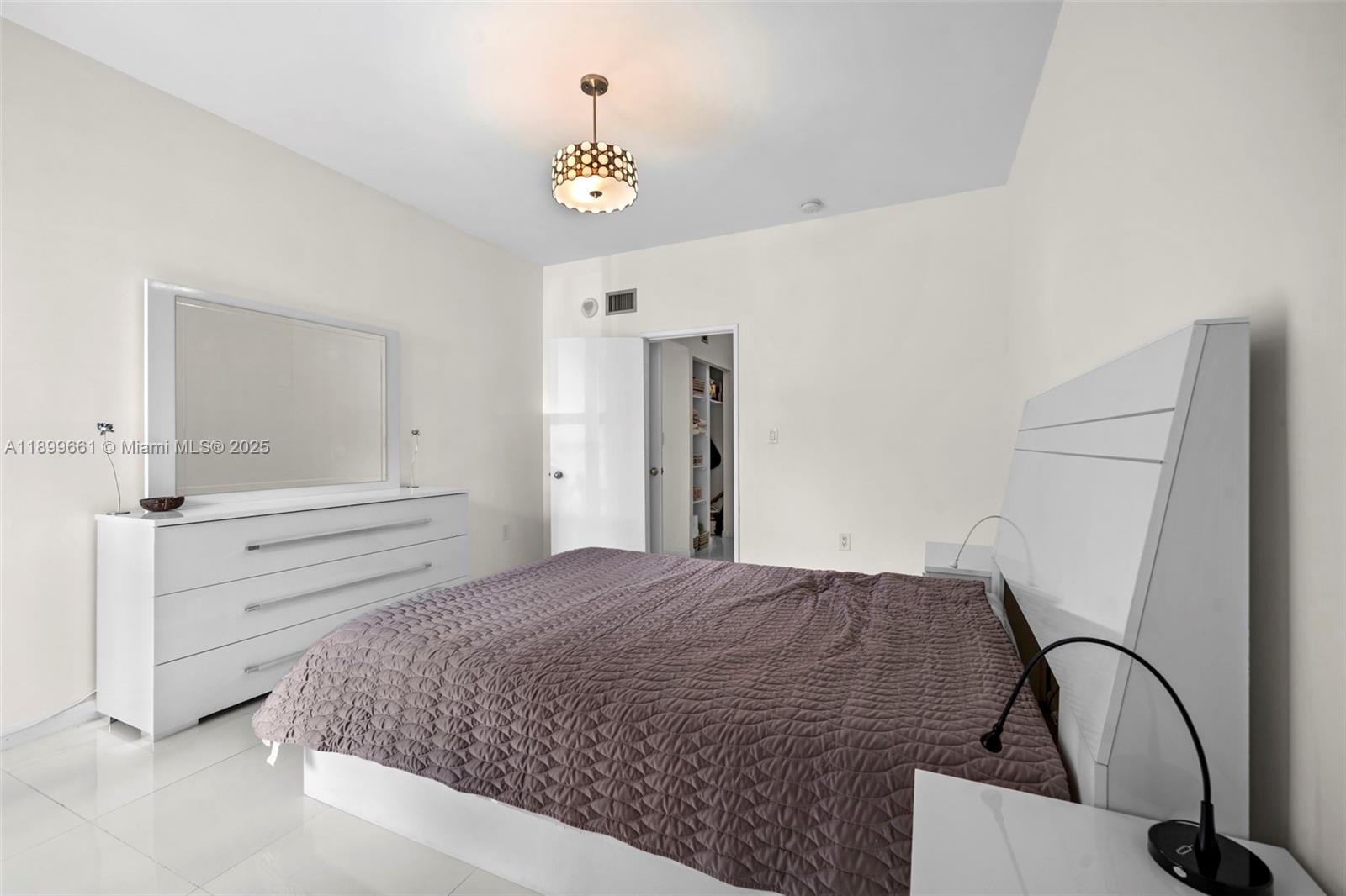 FLAMENCO CONDO TOWER 2 - Residential