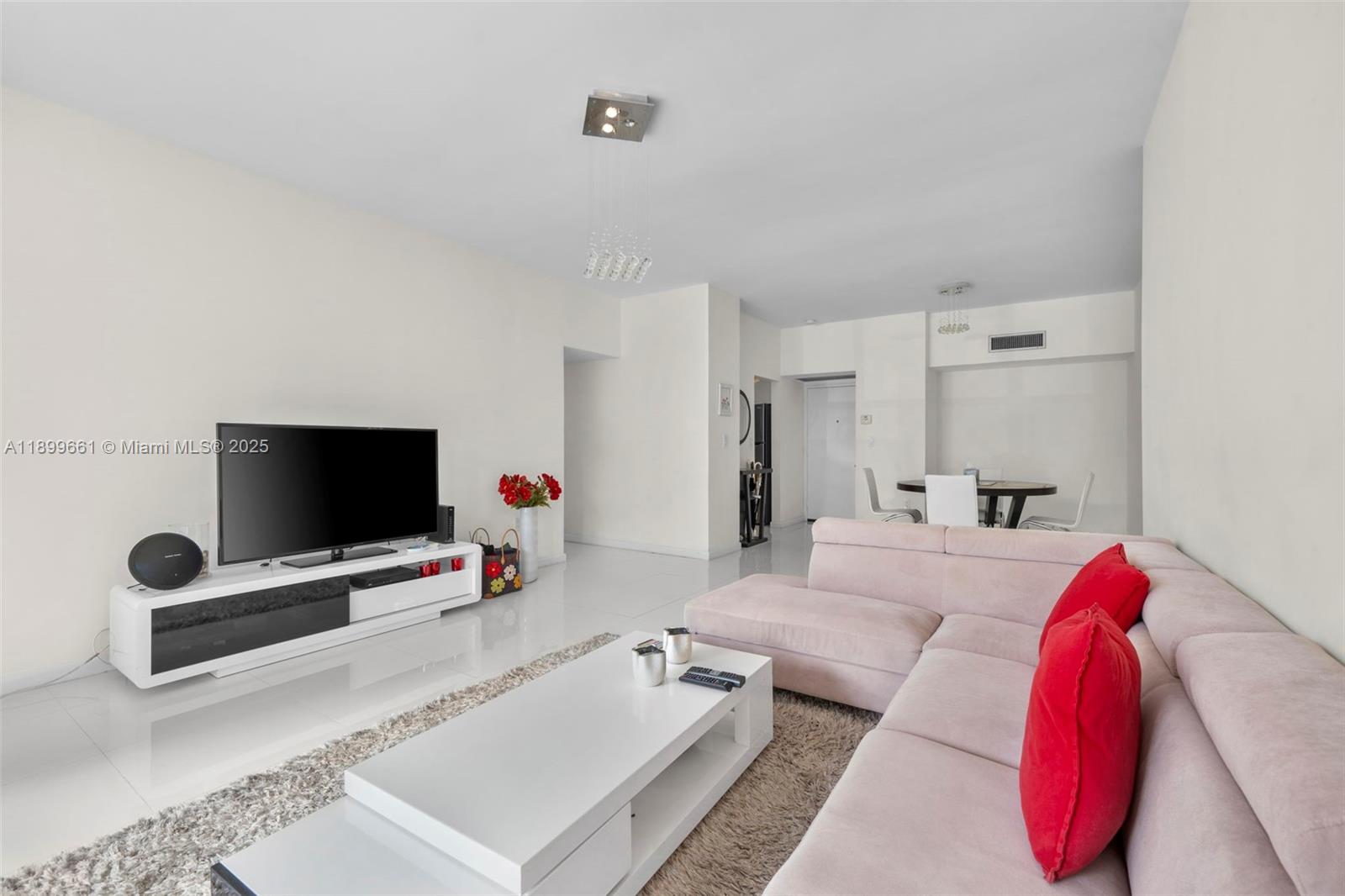 FLAMENCO CONDO TOWER 2 - Residential