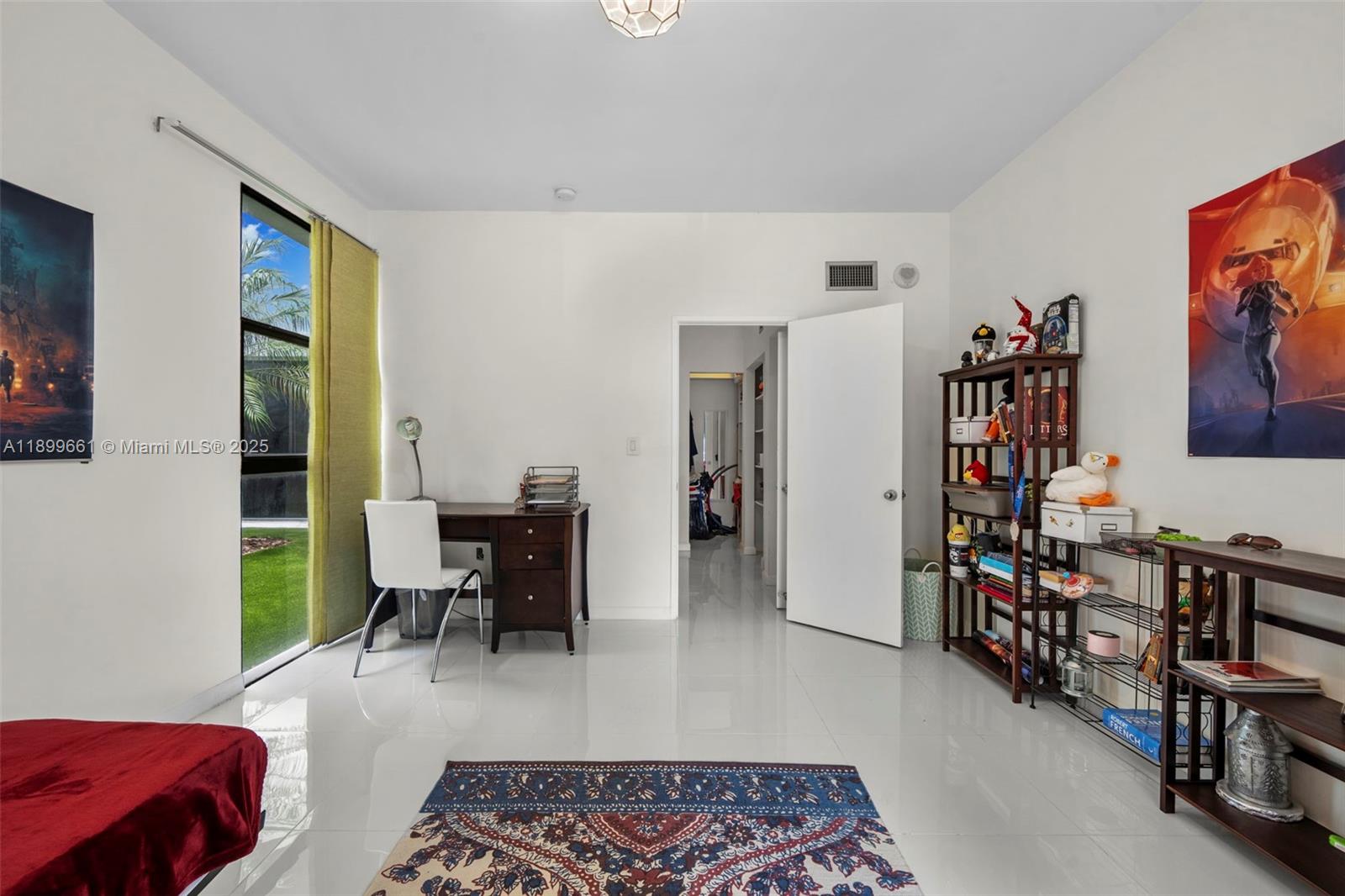 FLAMENCO CONDO TOWER 2 - Residential