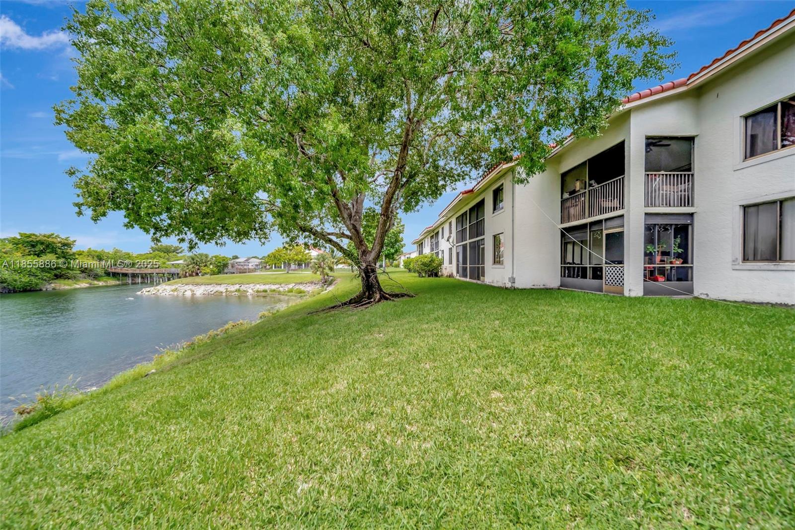 MIRA LAGO CONDO - Residential