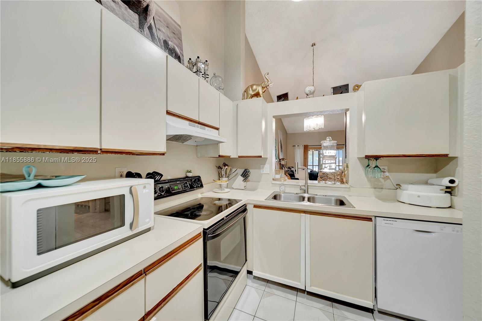 3100 NW 46th St 203