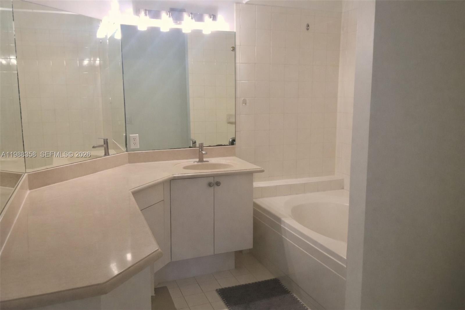 BELLAGIO AT VIZCAYA - Residential Lease