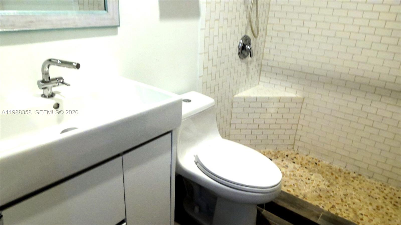 BELLAGIO AT VIZCAYA - Residential Lease