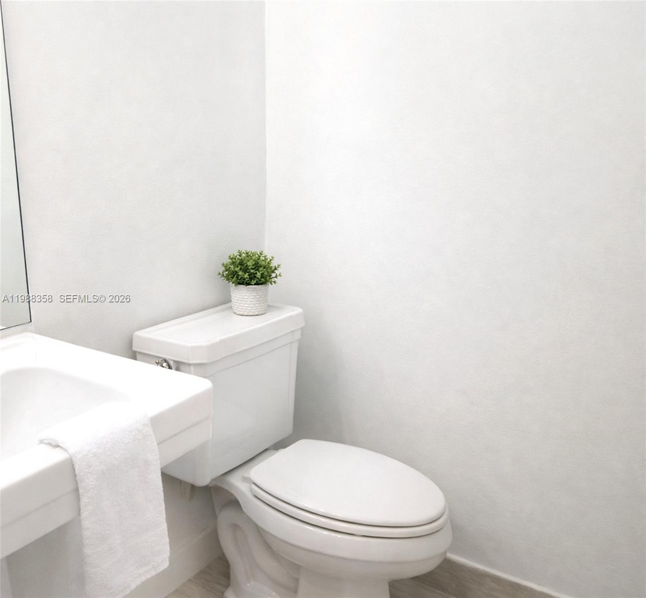 BELLAGIO AT VIZCAYA - Residential Lease