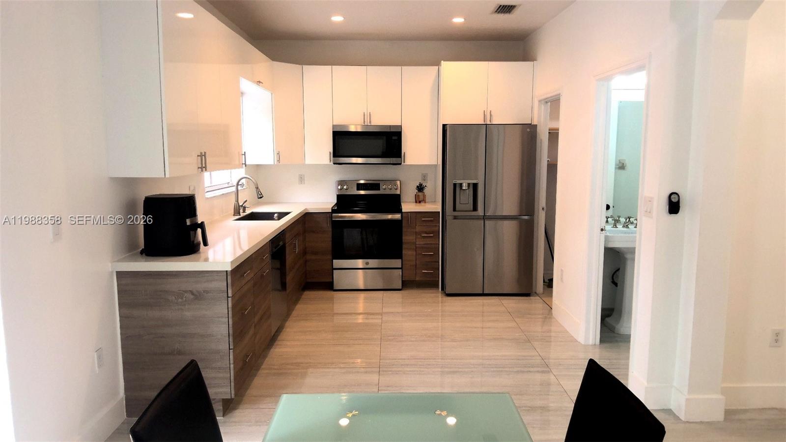 BELLAGIO AT VIZCAYA - Residential Lease