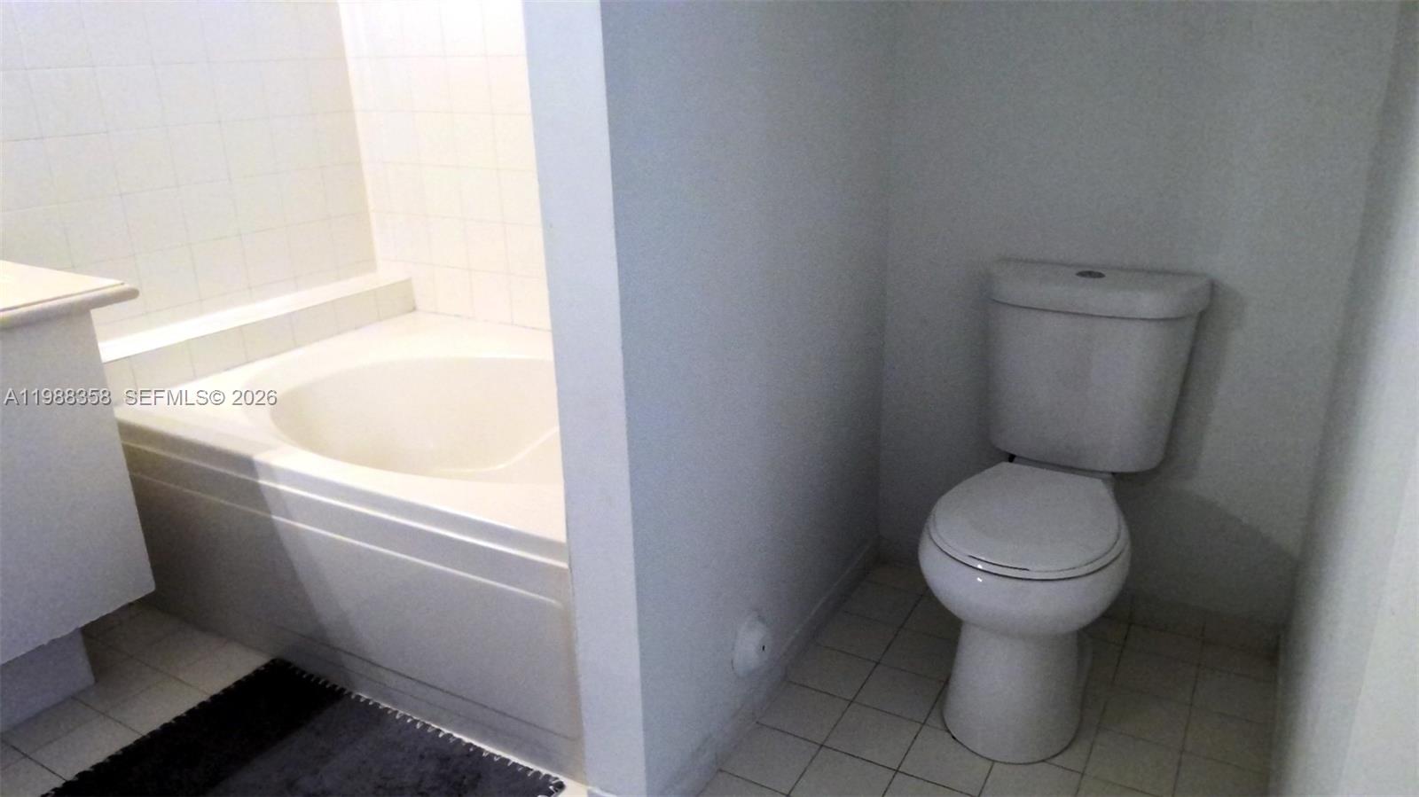 BELLAGIO AT VIZCAYA - Residential Lease