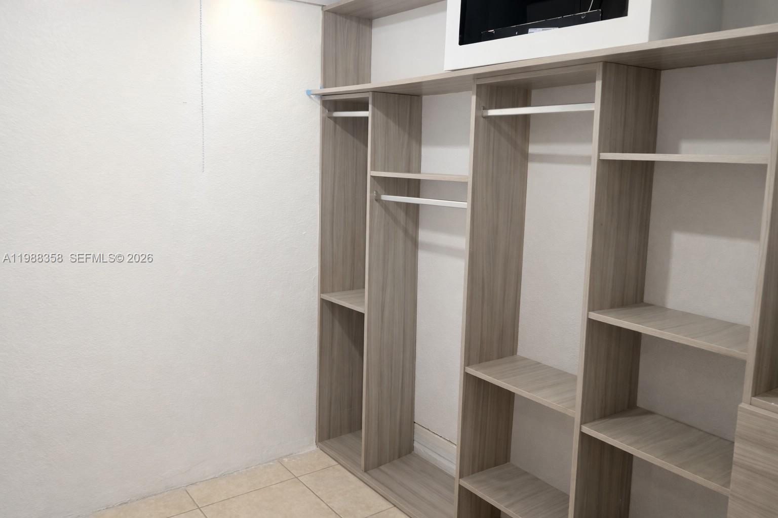 BELLAGIO AT VIZCAYA - Residential Lease