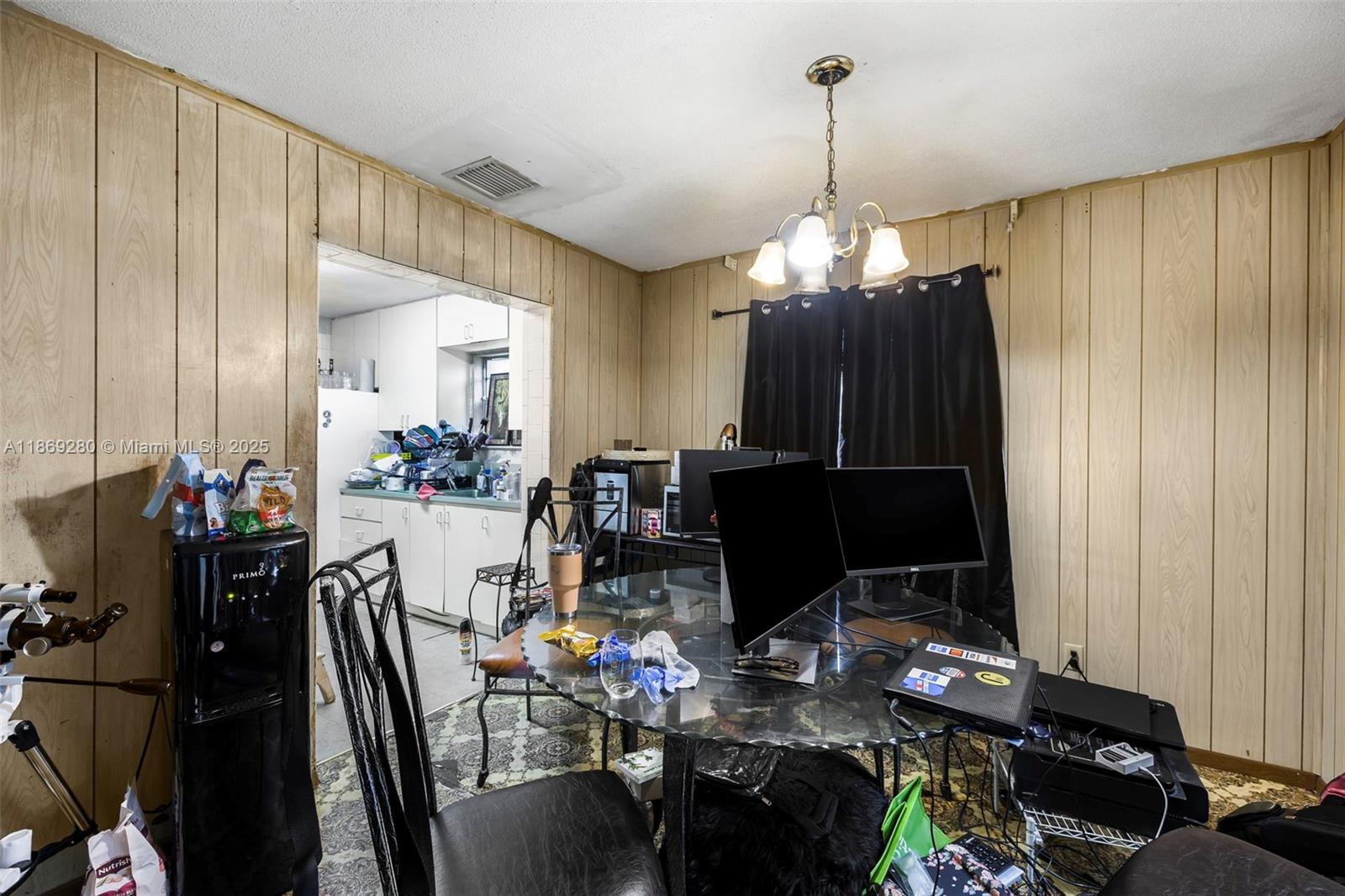 MEAD MANOR - Residential