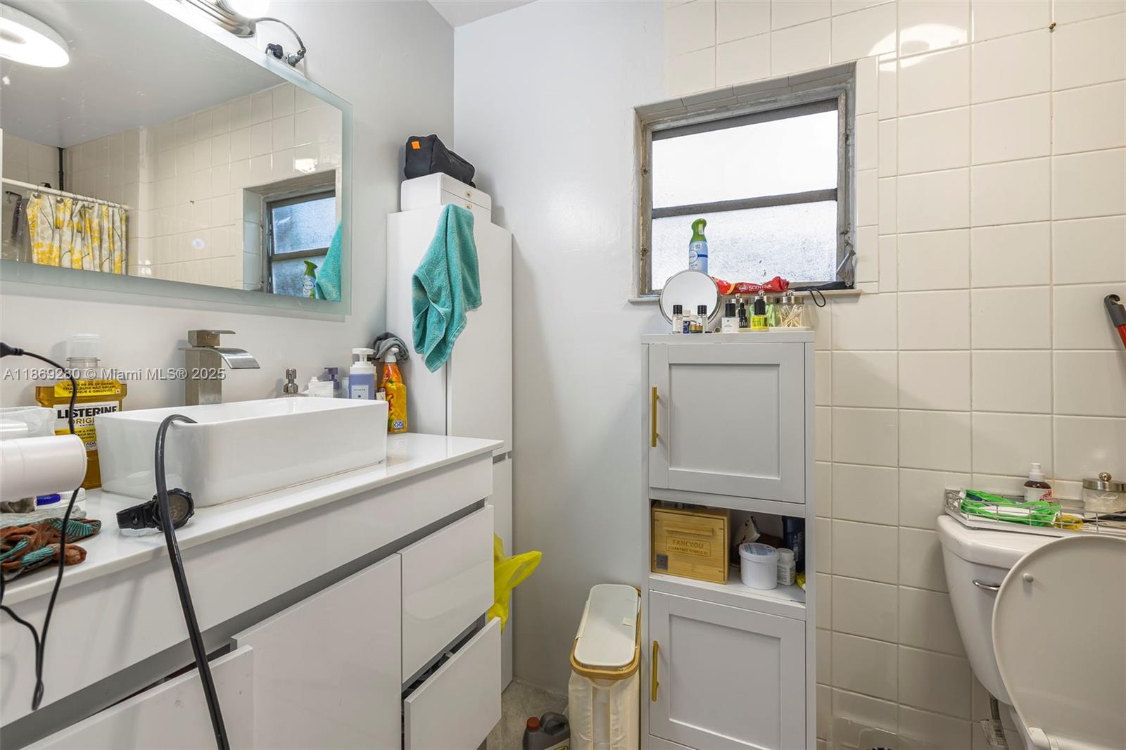 MEAD MANOR - Residential