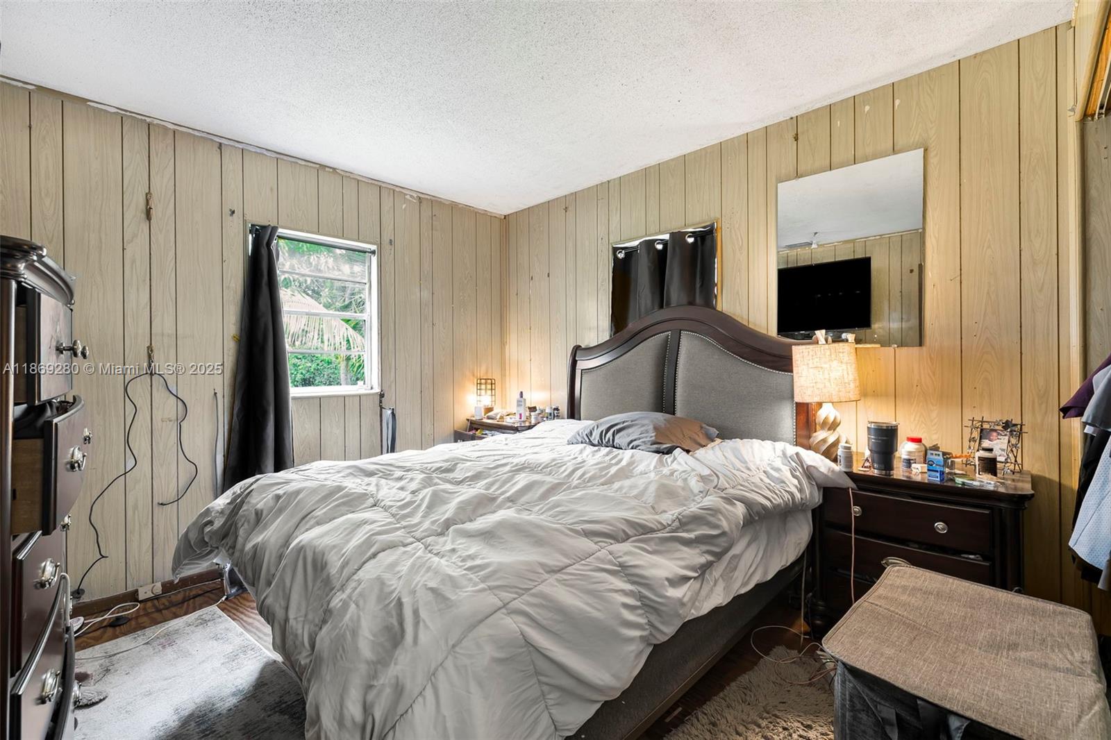 MEAD MANOR - Residential