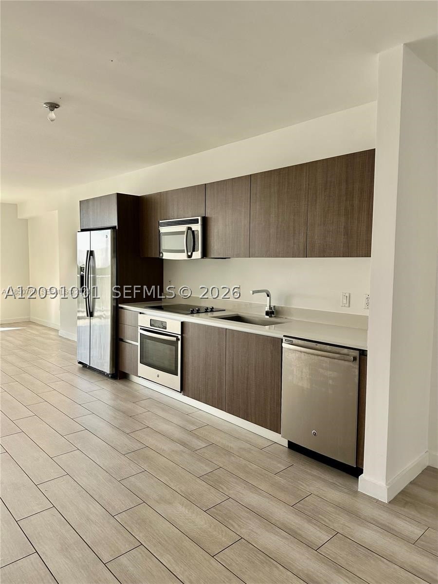 1600 SW 1st Ave 605