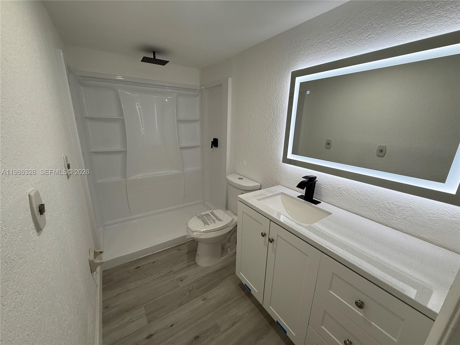 WATERS EDGE OF CORAL SPRI - Residential Lease