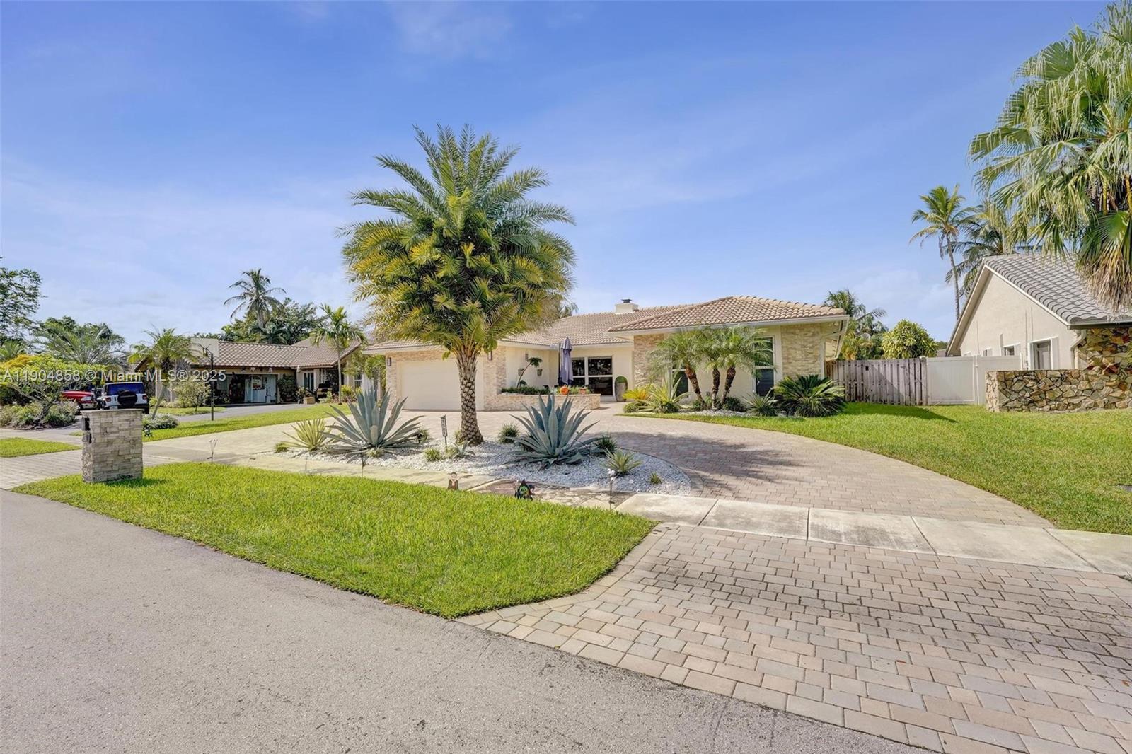 JACARANDA LAKES SECTION 8 - Residential