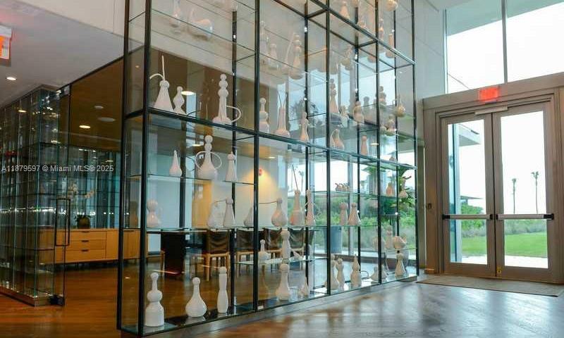 OCEANA KEY BISCAYNE CONDO - Residential Lease