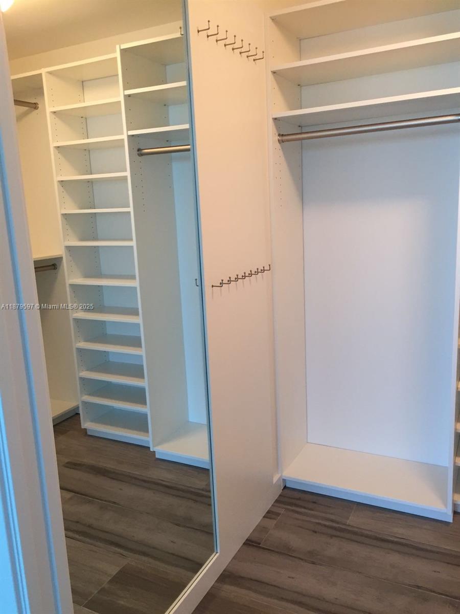 OCEANA KEY BISCAYNE CONDO - Residential Lease