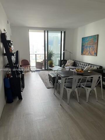 45 SW 9th St 3210