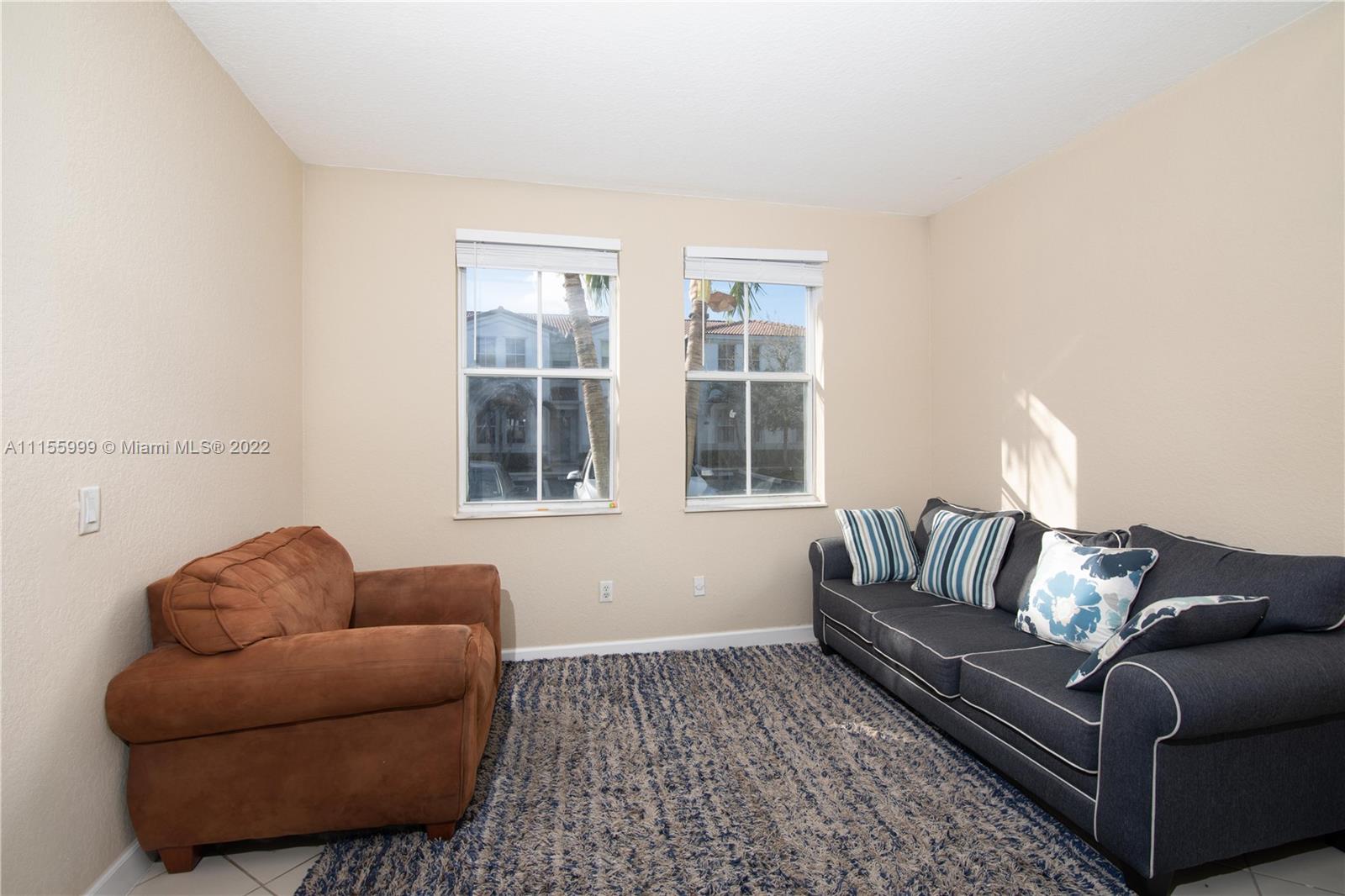 VILLAS AT NAUTICA ONE CON - Residential