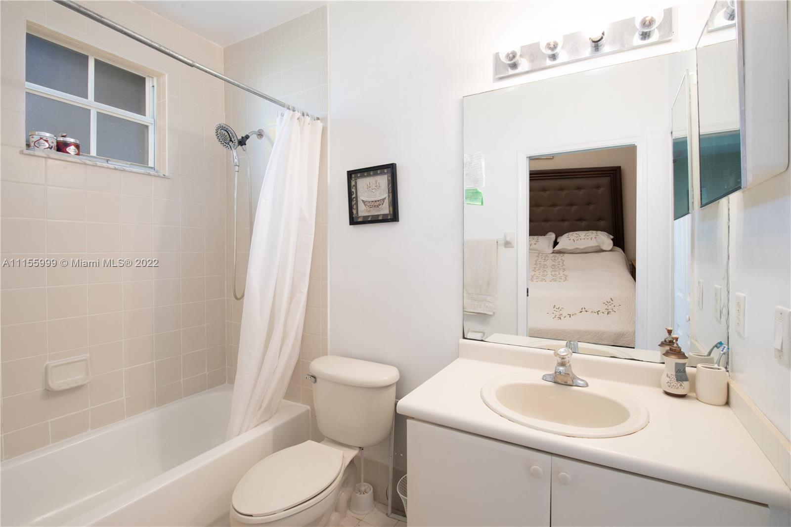 VILLAS AT NAUTICA ONE CON - Residential