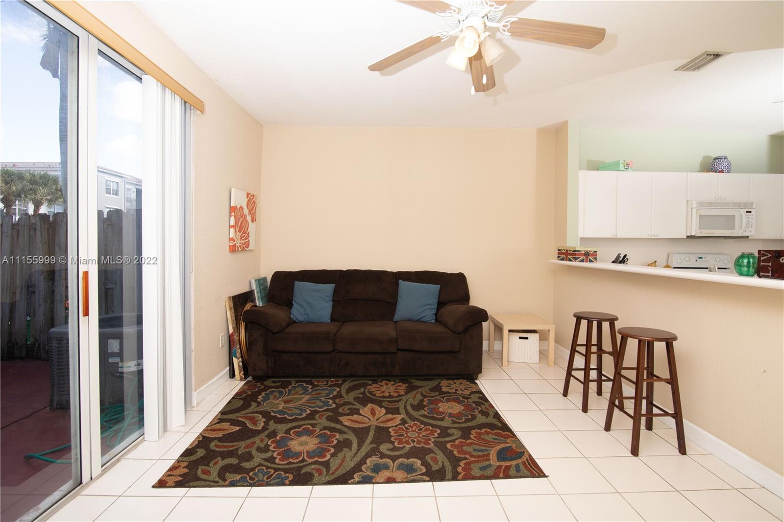 VILLAS AT NAUTICA ONE CON - Residential