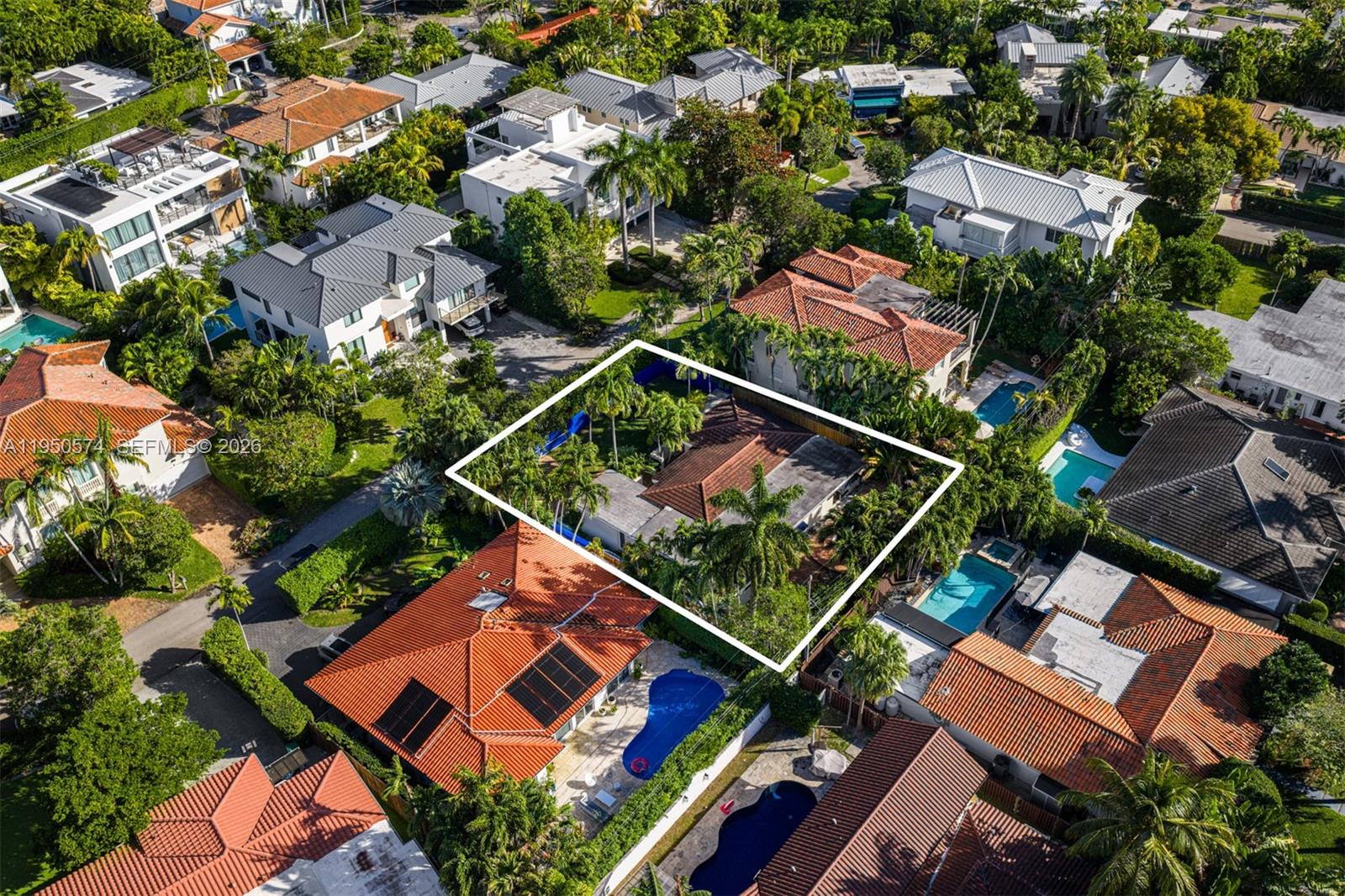 BISCAYNE KEY ESTATES - Land