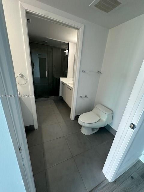 MINT CONDO - Residential Lease