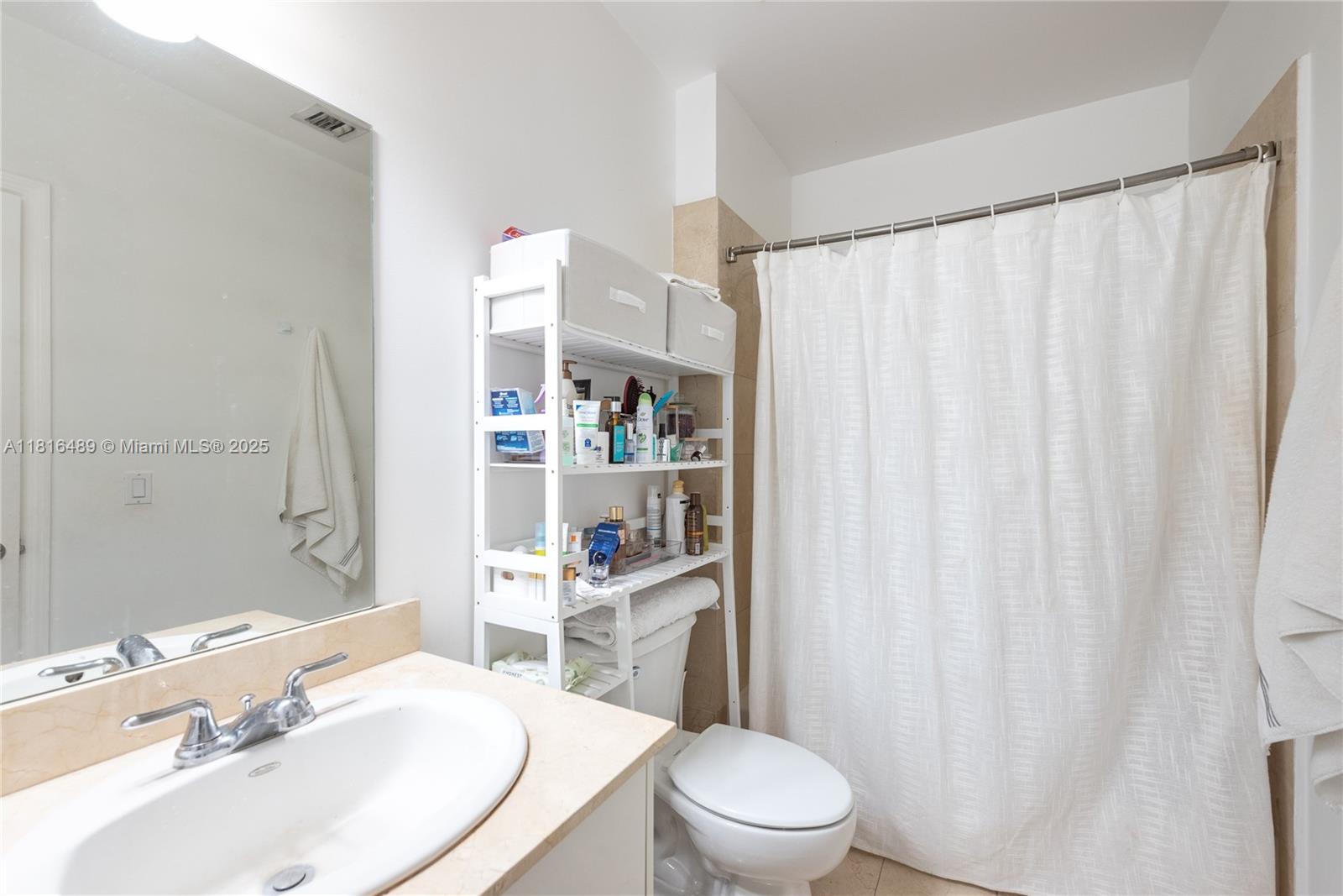 NORDICA CONDO - Residential