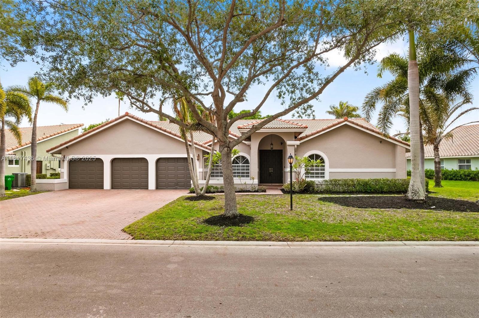 Property for Sale at 5248 Nw 89th Dr, Coral Springs, Broward County, Florida - Bedrooms: 5 
Bathrooms: 3  - $819,900