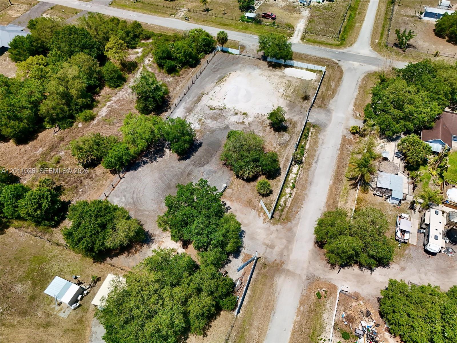 MONTURA RANCH - Land