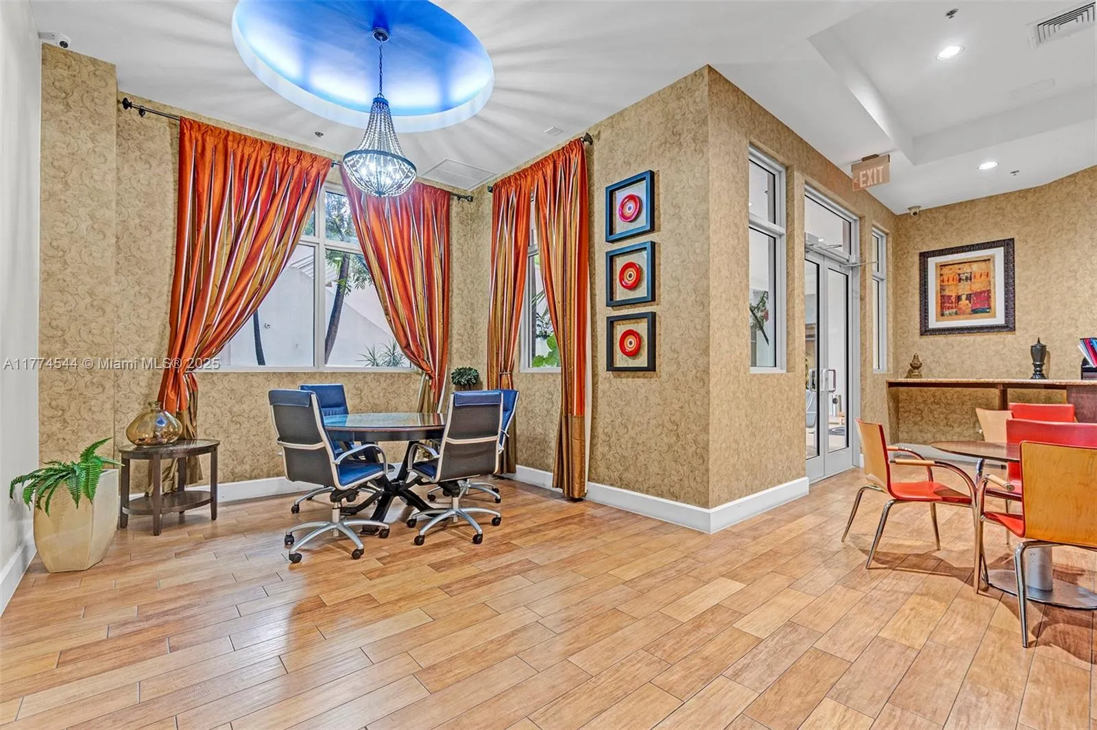 Hollywood, Florida 33020, United States, 2 Bedrooms Bedrooms, ,2 BathroomsBathrooms,Residential,Active,100806