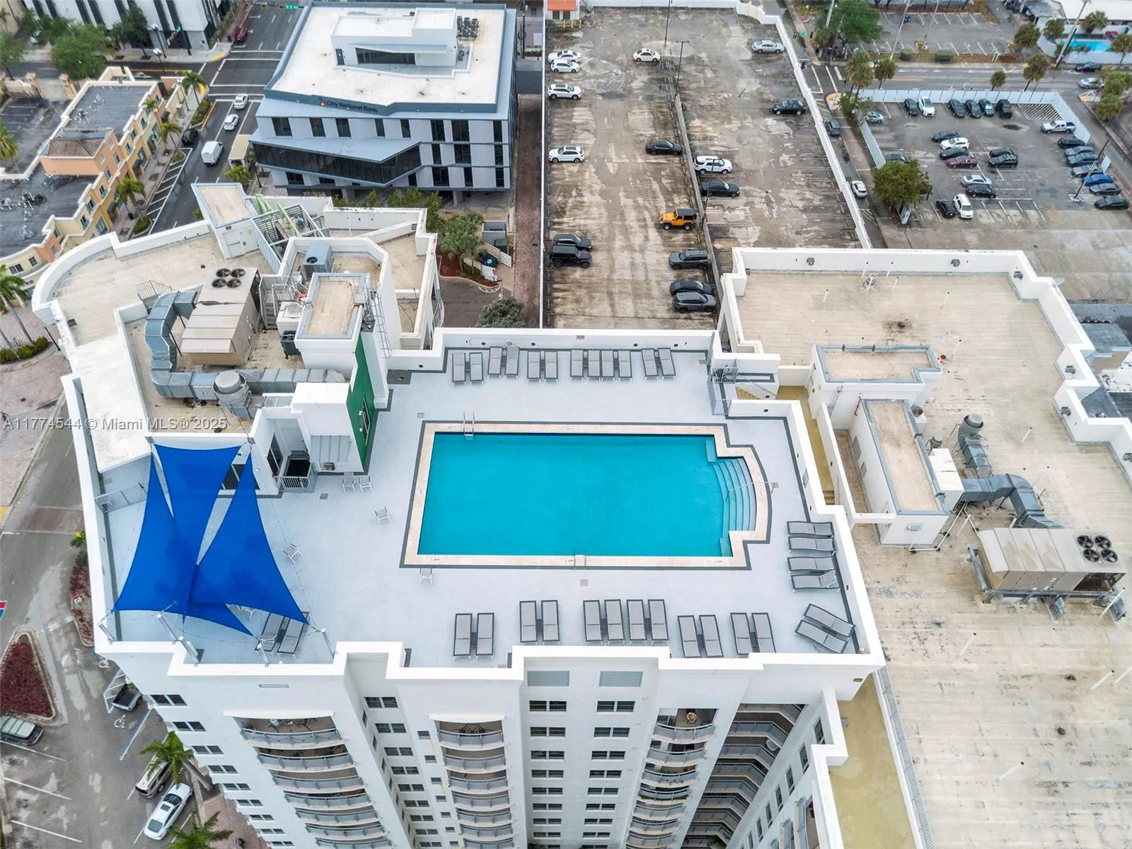 Hollywood, Florida 33020, United States, 2 Bedrooms Bedrooms, ,2 BathroomsBathrooms,Residential,Active,100806