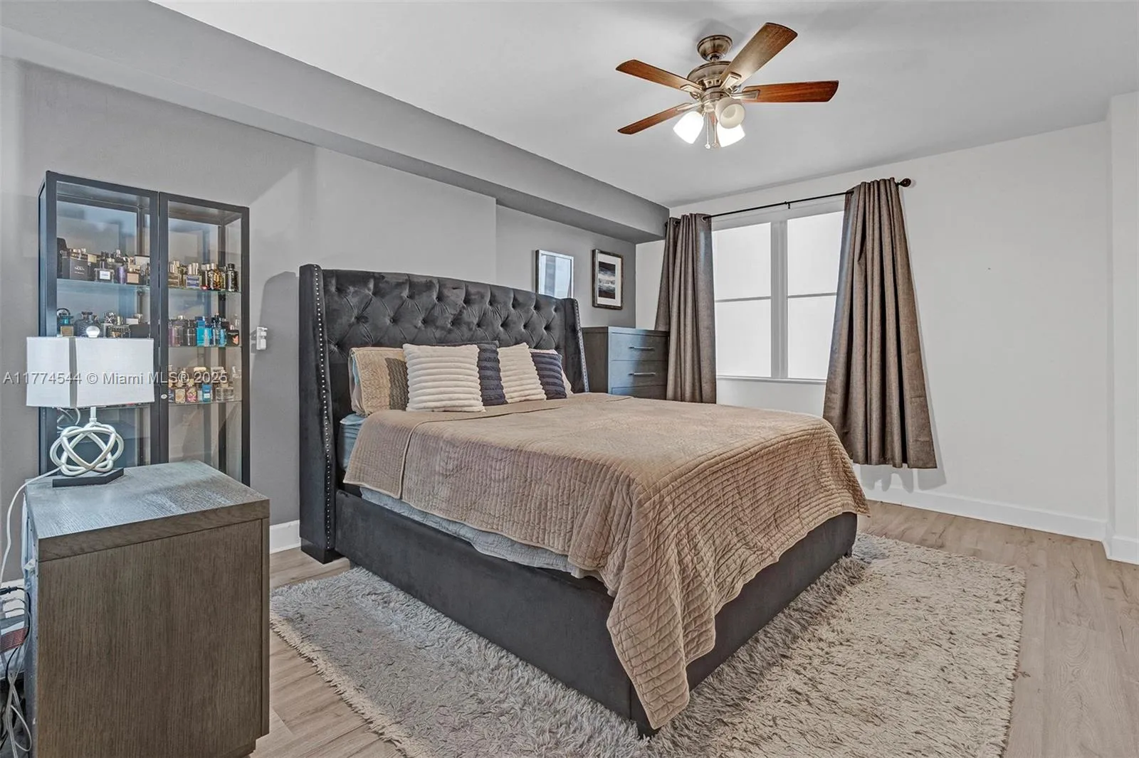 Hollywood, Florida 33020, United States, 2 Bedrooms Bedrooms, ,2 BathroomsBathrooms,Residential,Active,100806