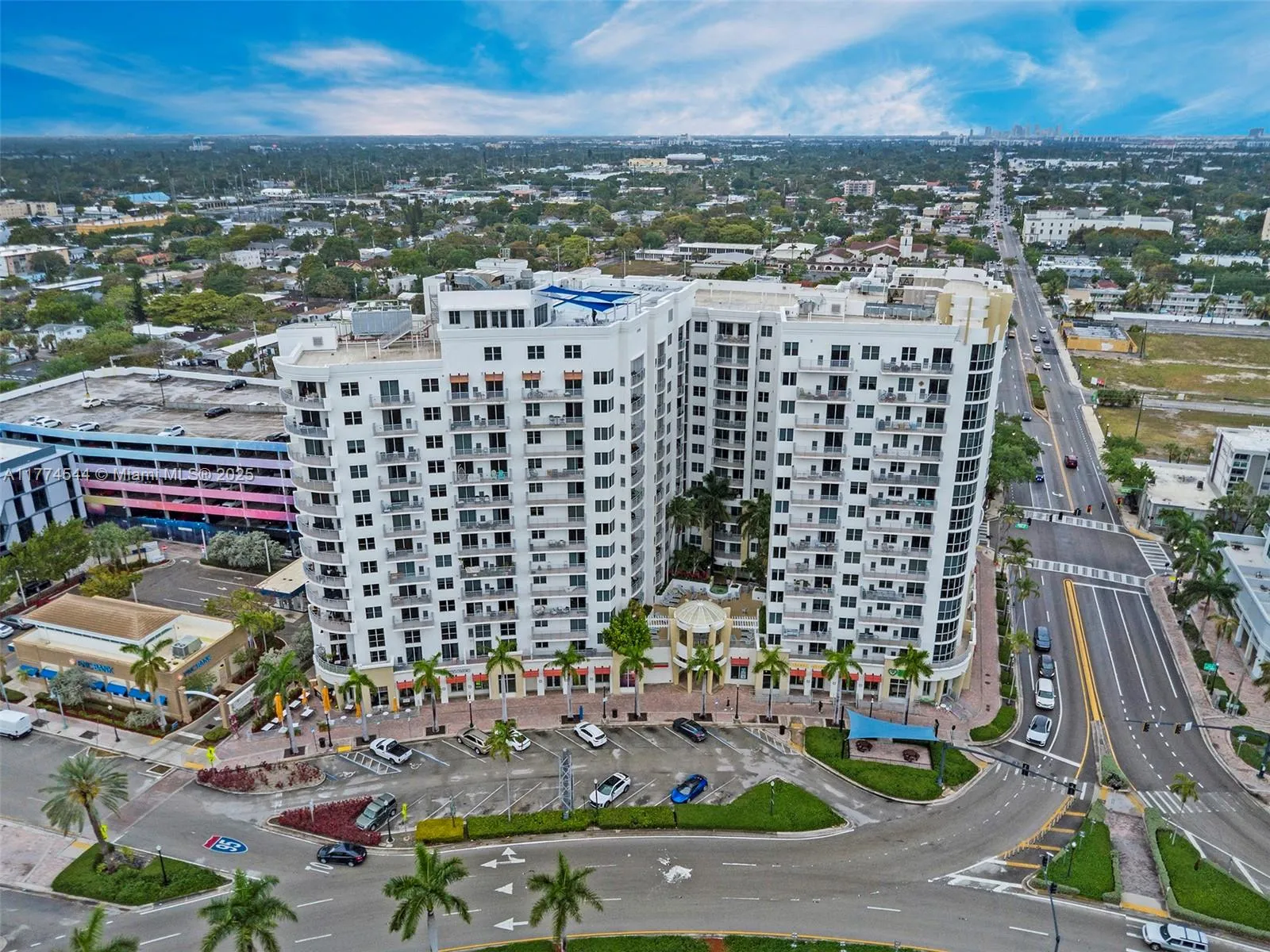 Hollywood, Florida 33020, United States, 2 Bedrooms Bedrooms, ,2 BathroomsBathrooms,Residential,Active,100806